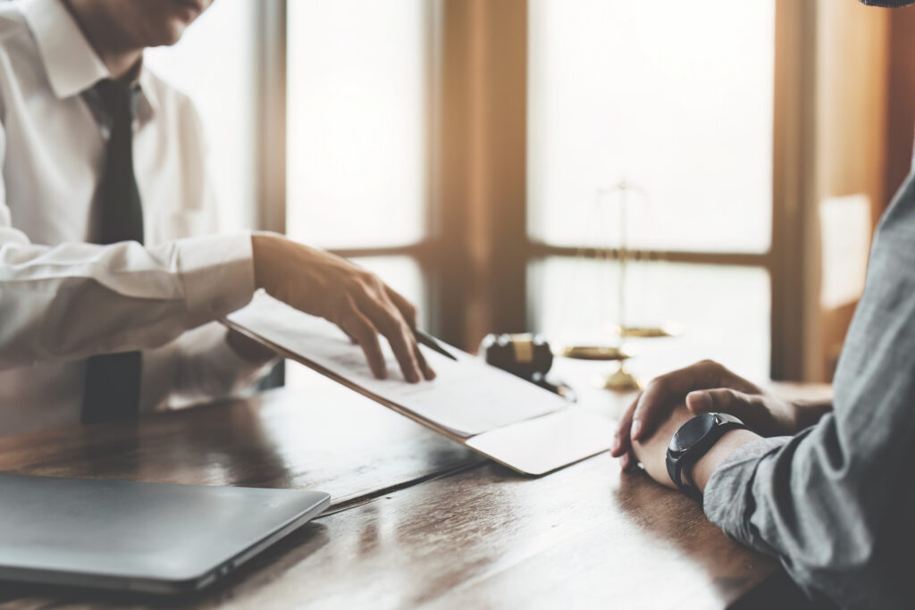 Abogados de defensa criminal y bancarrota en Surprise