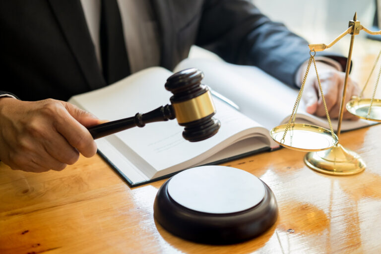 Abogados de defensa criminal y bancarrota en Carefree