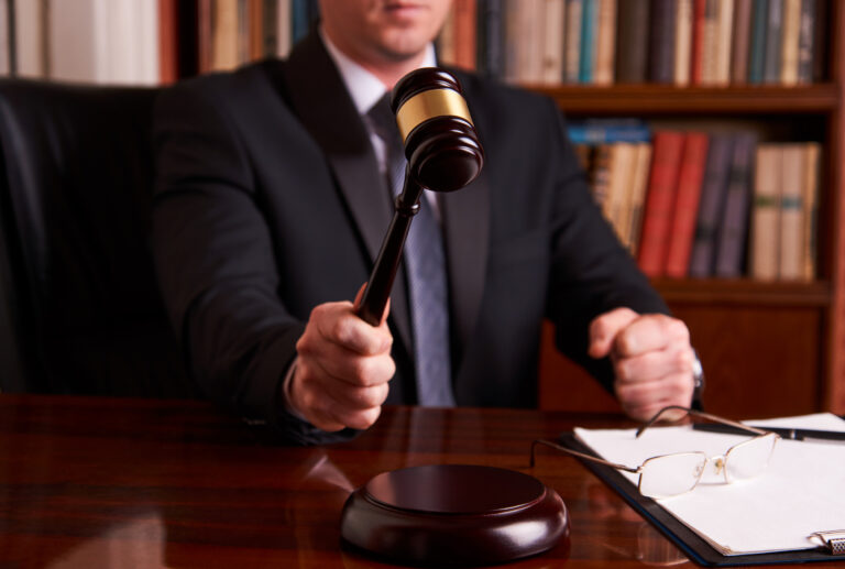 Abogados de agresión con agravantes en Goodyear