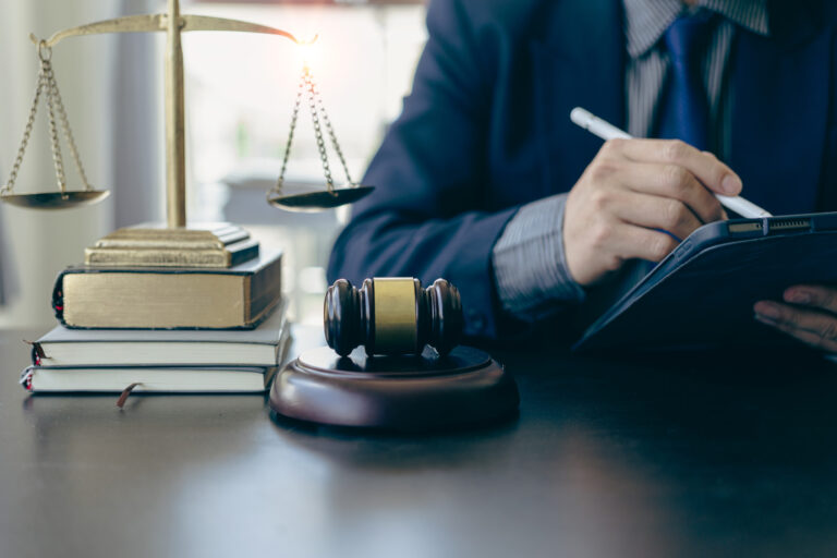Abogados de agresión con agravantes en Chandler