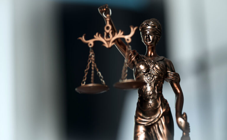 Abogados de agresión con agravantes y lesiones corporales graves en Sun City
