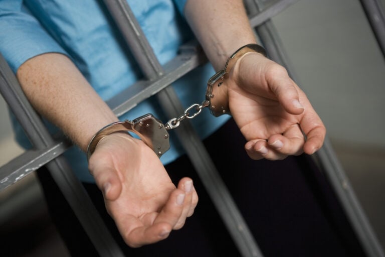 Abogados de defensa en casos de agresión en Wickenburg 