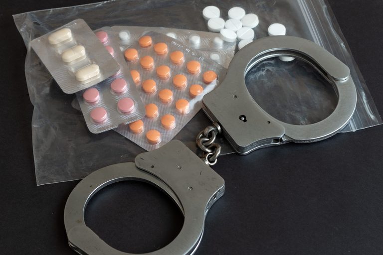 Defensa por transporte de drogas durante los eventos de otoño en Glendale